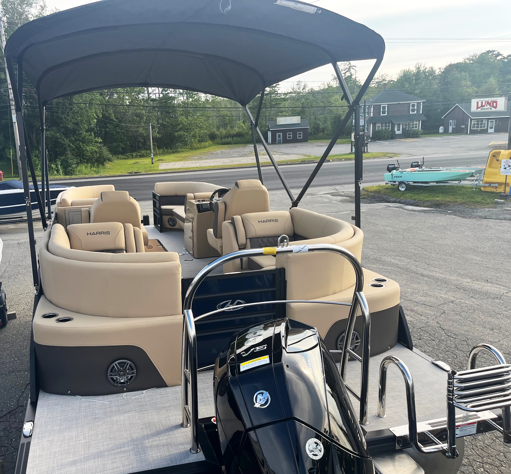 2023 Harris Sunliner 230 with 200HP Mercury - Photo 5